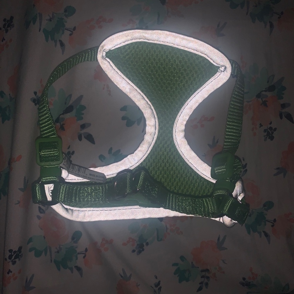 Small Dog Harness w/ Reflective siding - Picture 2 of 2